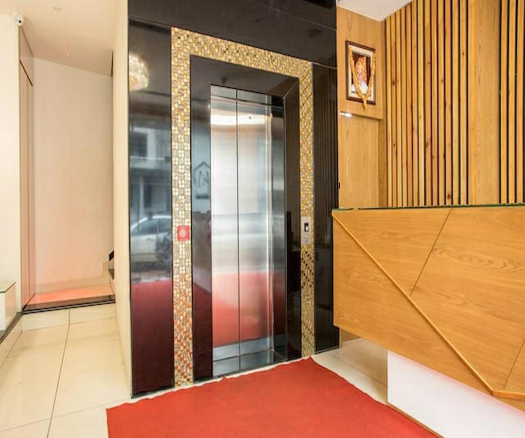 Cherrystay Kiran Inn Indaur Kültér fotó