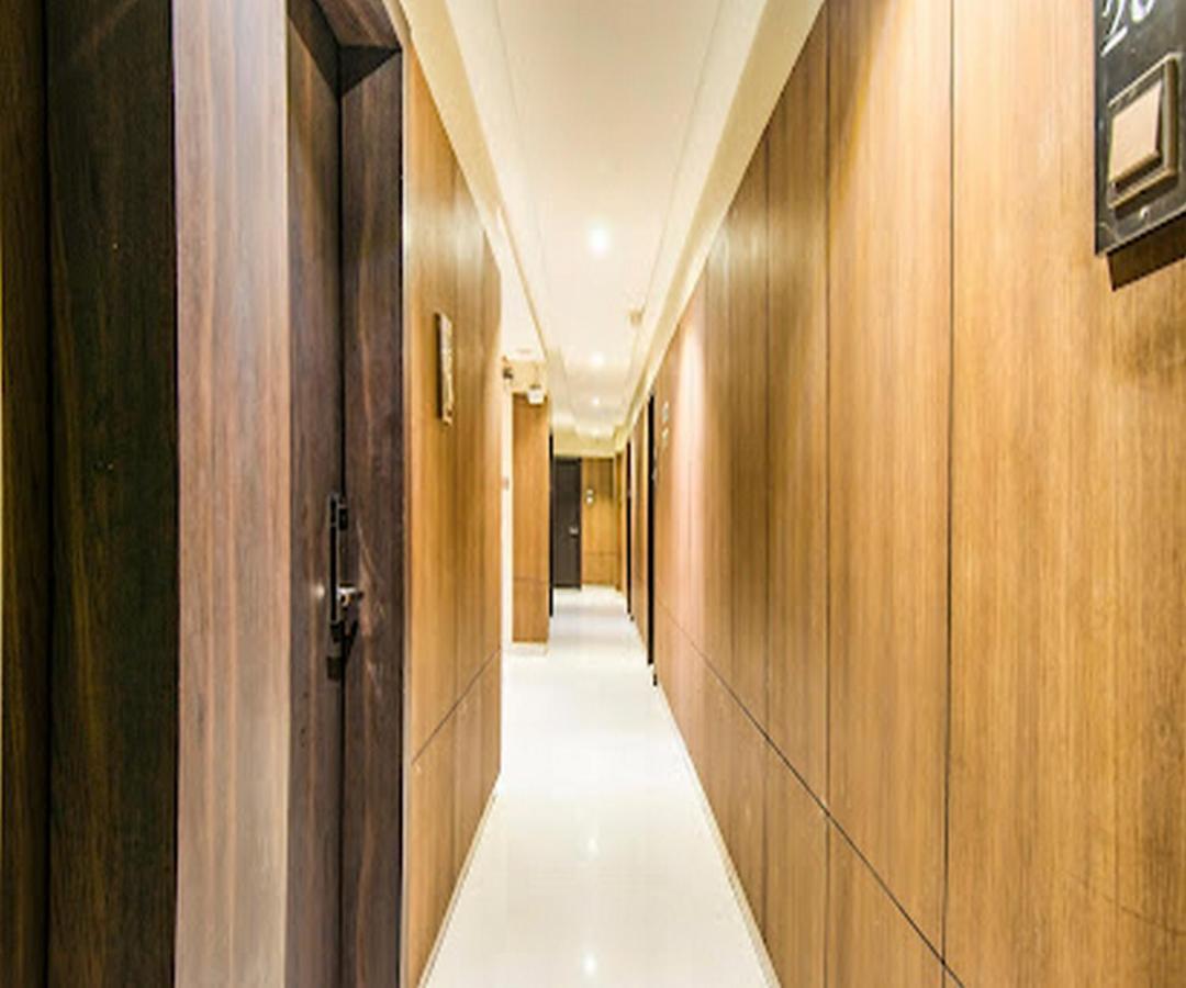 Cherrystay Kiran Inn Indaur Kültér fotó